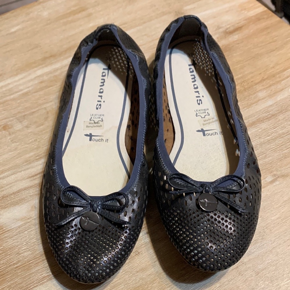Tamaris Alena Perforated Cutout Ballet Flats Dark Blue-Gray Size 39 8 8.5